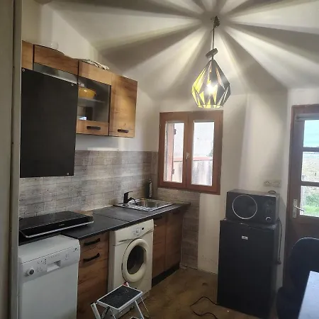 Avec Au Calme Face A Un Champs *