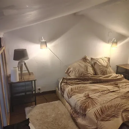 Apartment Avec Au Calme Face A Un Champs